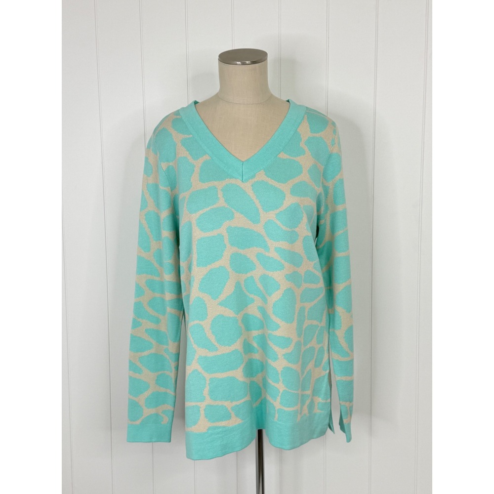 Belle by Kim Gravel Aqua Giraffe Print V-Neck Sweater Women Size M Animal Print